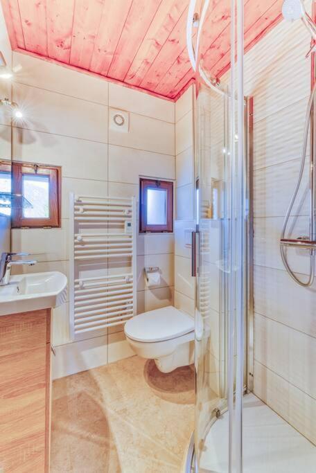 L'argoat - Warm And Cosy 6 Bedroom Chalet Chamonix