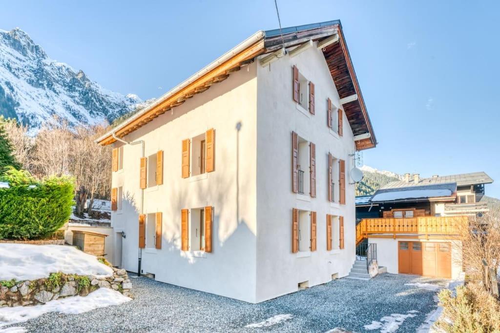 L'argoat - Warm And Cosy 6 Bedroom Chalet